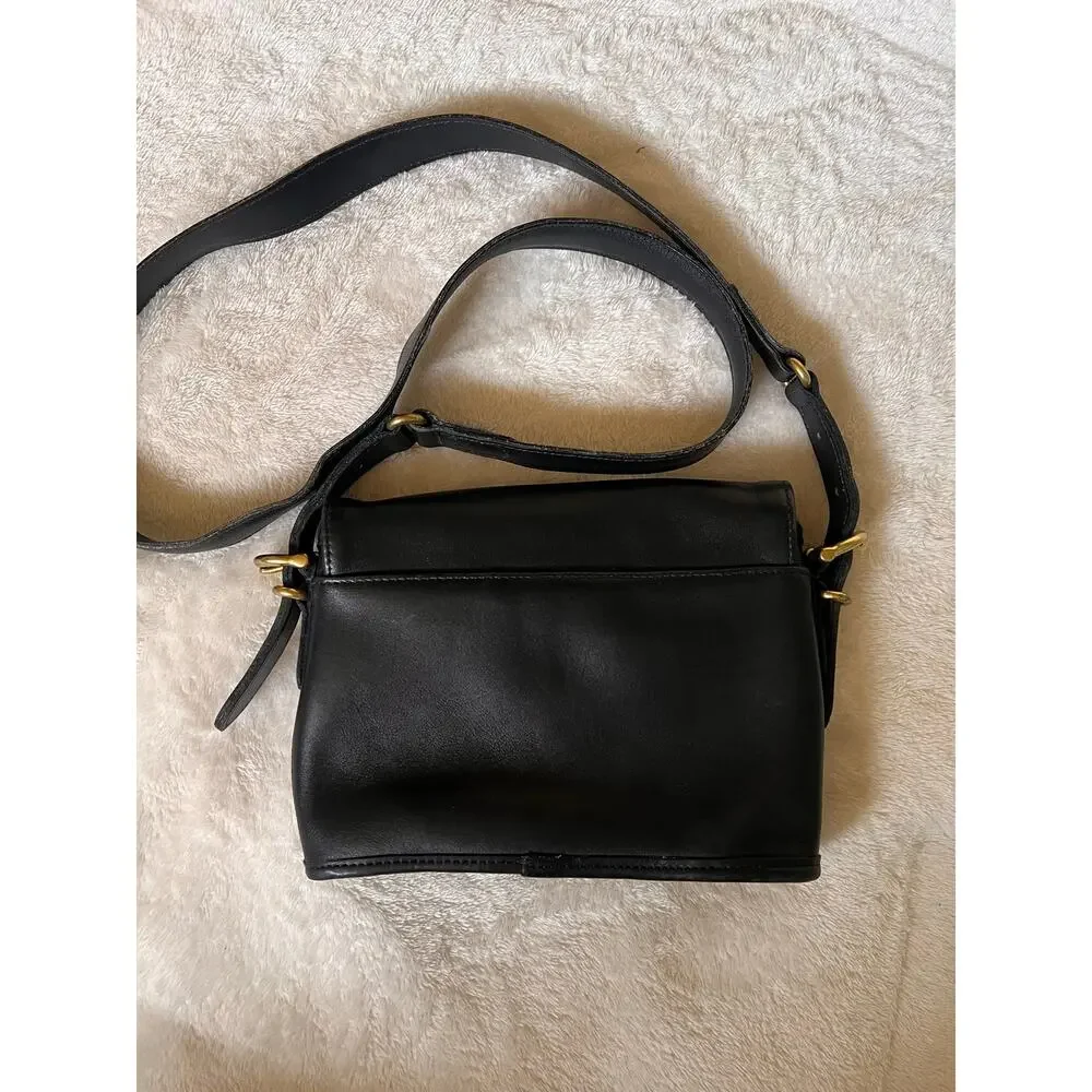 Coach 90s Vintage Equestrian Small Flap Bag 9801 Black